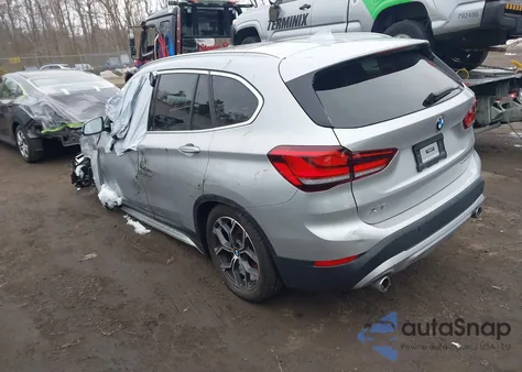2020 BMW X1 xDrive28I z USA, uszkodzony, nr VIN WBXJG9C08L5R90356